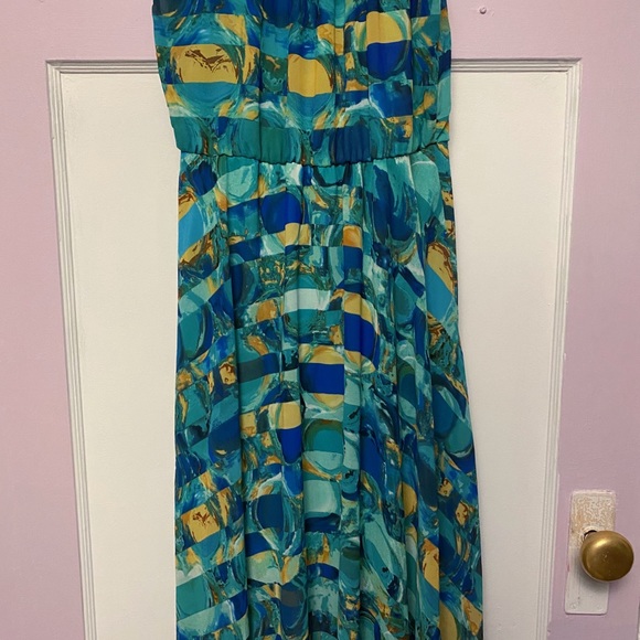 AVON MARK PATTERNED HIGH-LOW DRESS - Picture 2 of 4